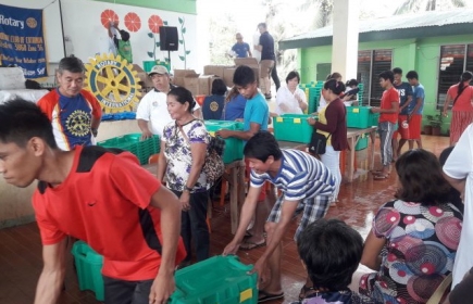 Kooperation zwischen Rotary International und ShelterBox e.V. Kooperation zwischen Rotary International und ShelterBox e.V.